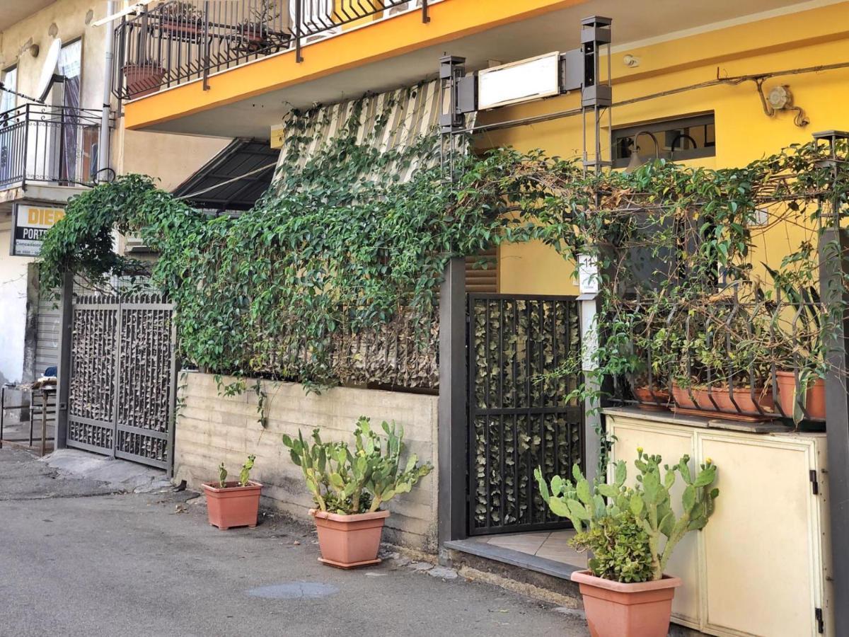 Tiziana Διαμέρισμα Giardini Naxos Εξωτερικό φωτογραφία